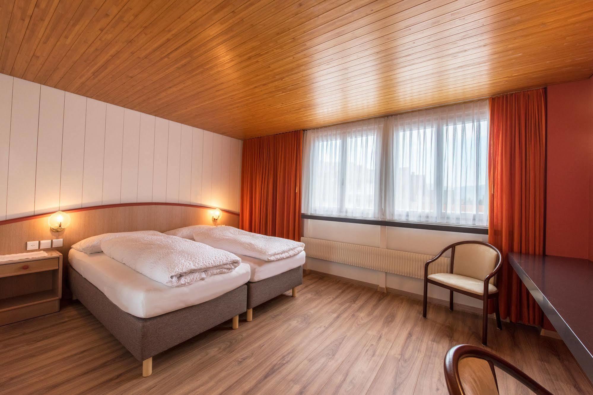 Hotel Garni Rosslipost Unteriberg Exterior foto